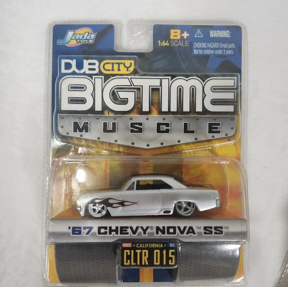 Ada Orange 63 Chevy Corvette and Silver 67 Chevy Toy Cars Set.